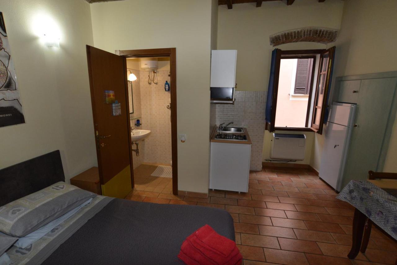 Via Della Posterna Apartment Spoleto Luaran gambar