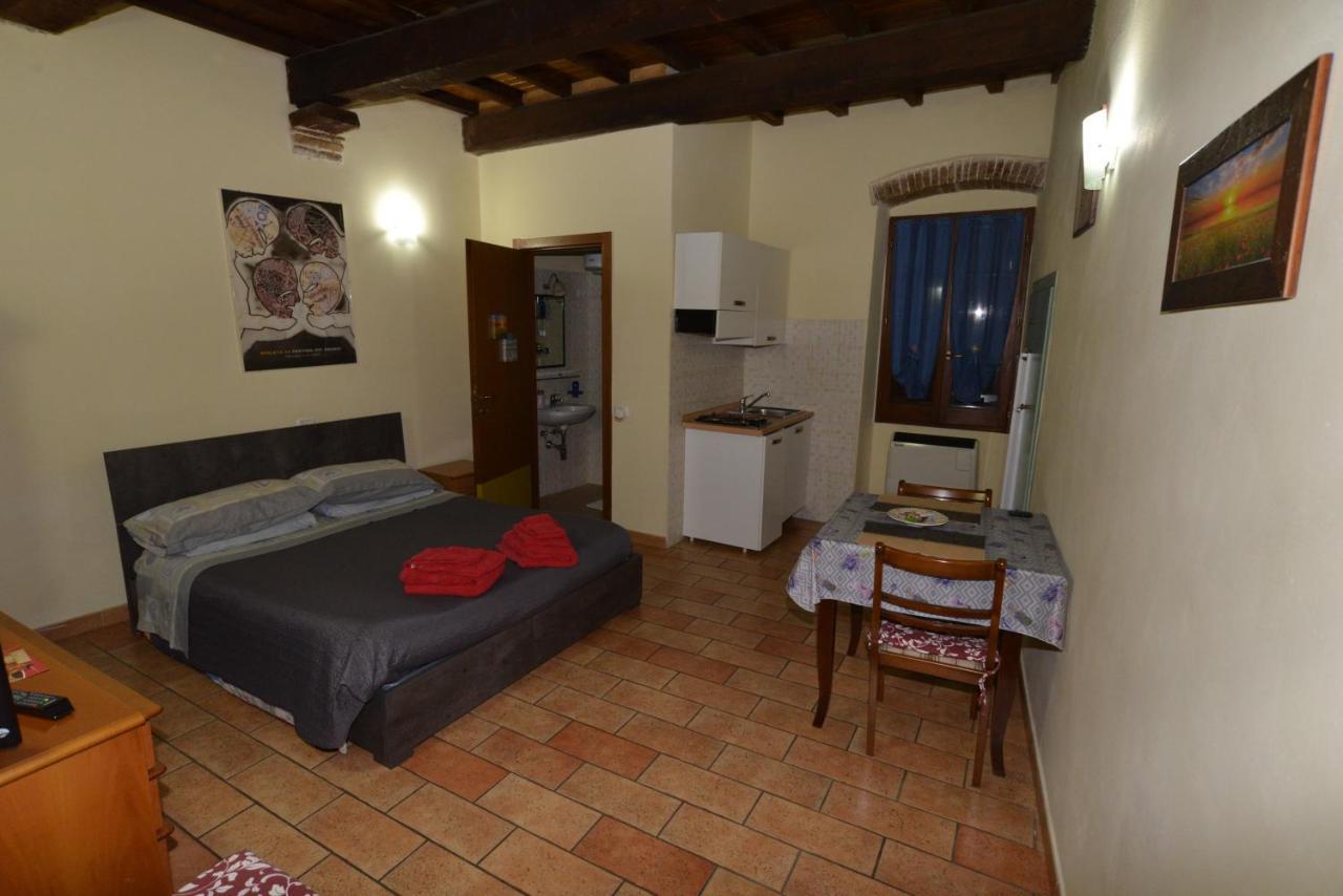 Via Della Posterna Apartment Spoleto Luaran gambar