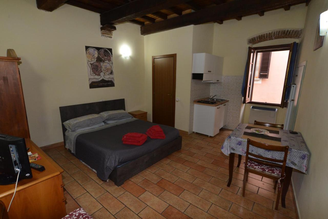 Via Della Posterna Apartment Spoleto Luaran gambar
