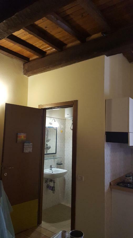 Via Della Posterna Apartment Spoleto Luaran gambar