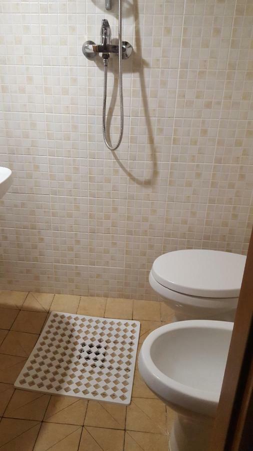 Via Della Posterna Apartment Spoleto Luaran gambar