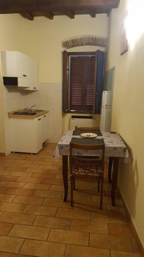Via Della Posterna Apartment Spoleto Luaran gambar