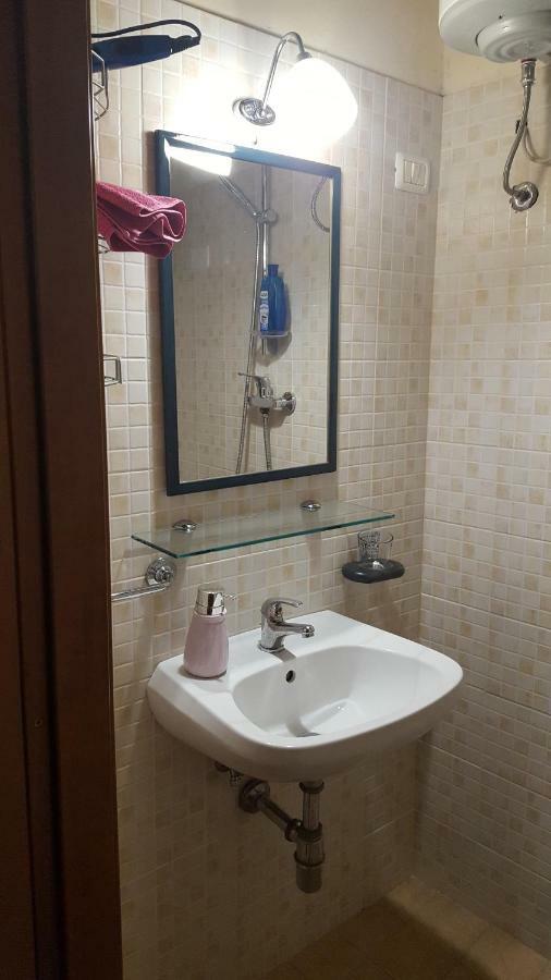 Via Della Posterna Apartment Spoleto Luaran gambar